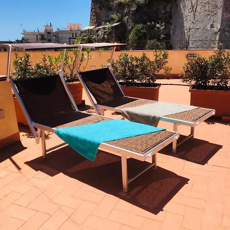Stella Maris Holidays, Large Terrace, 5 Min Beach, Amalfi Coast Feriehus Maiori