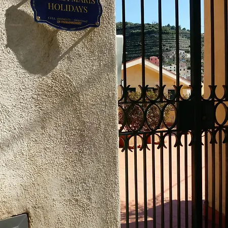 Stella Maris Holidays, Large Terrace, 5 Min Beach, Amalfi Coast Holiday home *