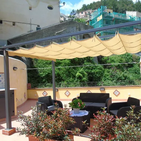 Stella Maris Holidays, Large Terrace, 5 Min Beach, Amalfi Coast Nyaraló Maiori